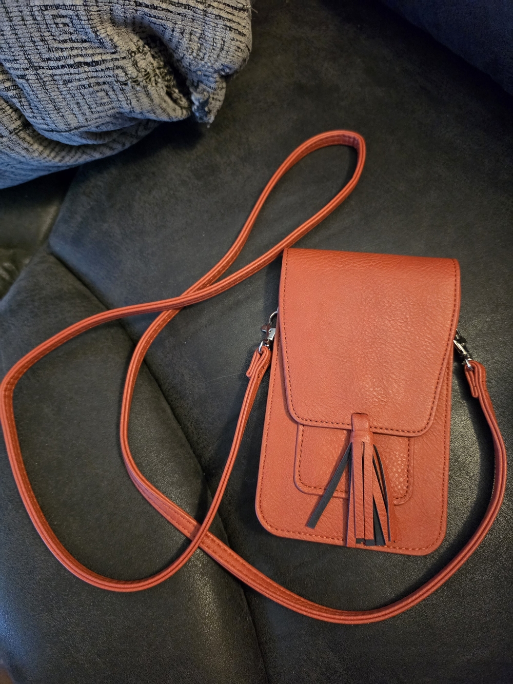 Women's Red Pebbled Crossbody Phone Pouch with Tassel Detail